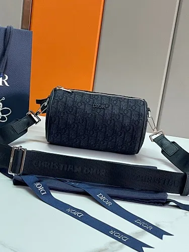 All categories 💚 Top version men’s bags 💚 DIOR 2025 official website new DIOR crossbody bag