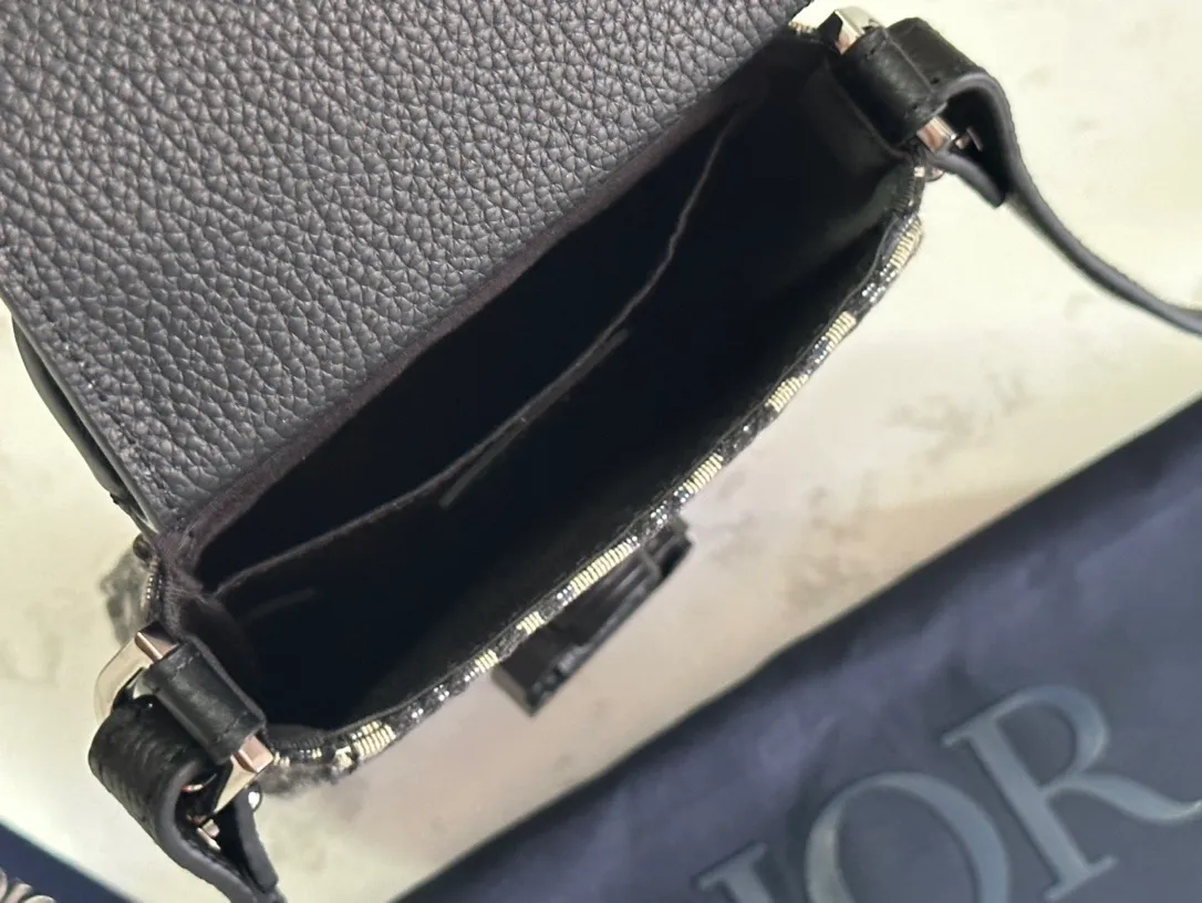 All categories 💚 Top version men’s bags 💚 DIOR 2025 official website new DIOR crossbody bag