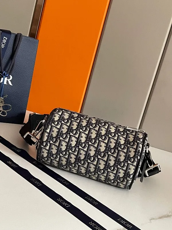 All categories 💚 Top version men’s bags 💚 DIOR 2025 official website new DIOR crossbody bag