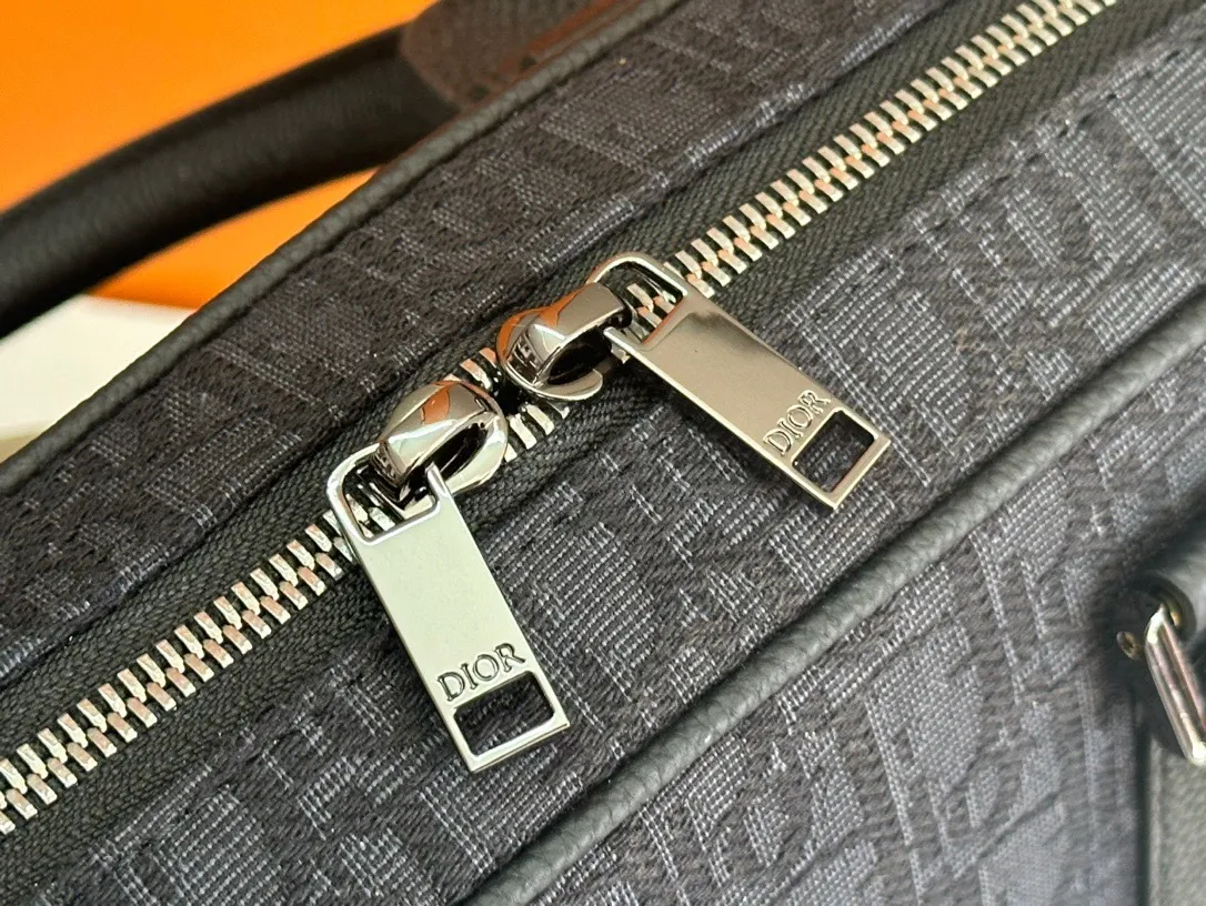All categories 💚 Top version men’s bags 💚 DIOR 2025 official website new DIOR briefcase