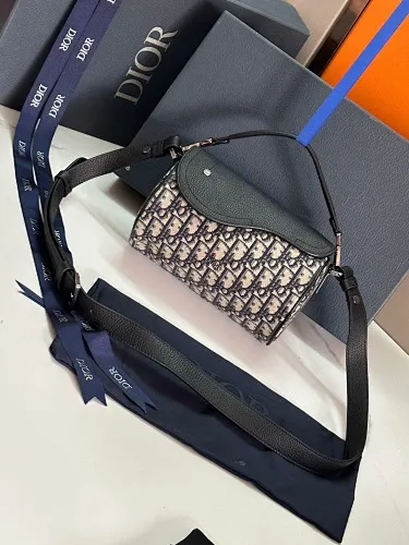 All categories 💚 Top version men’s bags 💚 DIOR 2025 official website new DIOR crossbody bag
