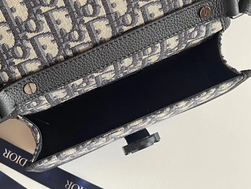 All categories 💚 Top version men’s bags 💚 DIOR 2025 official website new DIOR crossbody bag