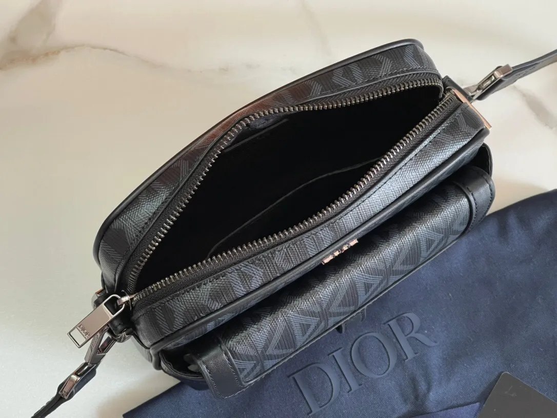 All categories 💚 Top version men’s bags 💚 DIOR 2025 official website new DIOR crossbody bag