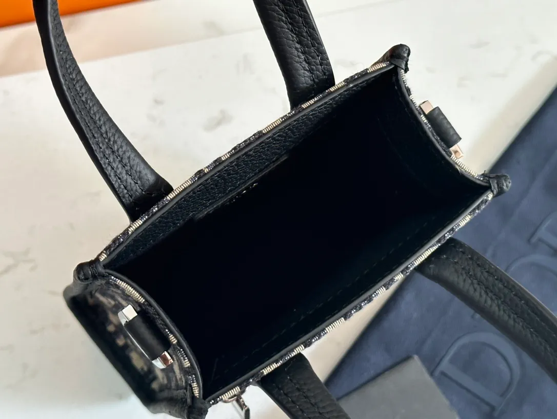All categories 💚 Top version men’s bags 💚 DIOR 2025 official website new DIOR crossbody bag