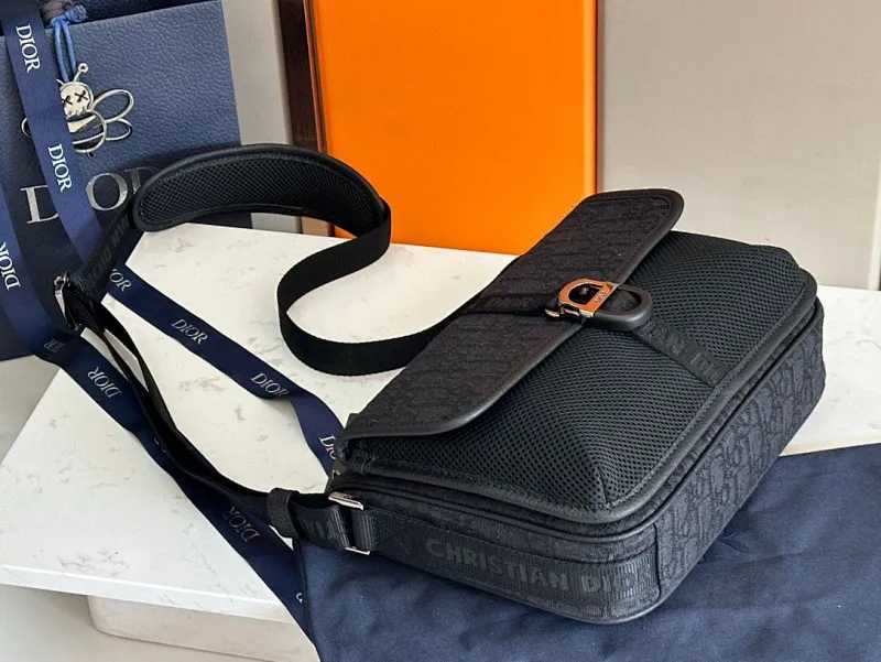 All categories 💚 Top version men’s bags 💚 DIOR 2025 official website new DIOR crossbody bag