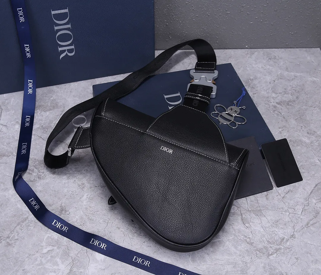 All categories 💚 Top version men’s bags 💚 DIOR 2025 official website new DIOR crossbody bag