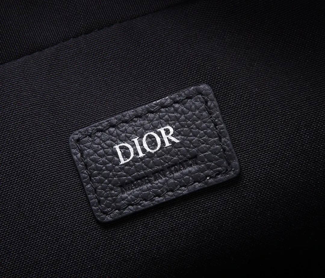 All categories 💚 Top version men’s bags 💚 DIOR 2025 official website new DIOR crossbody bag