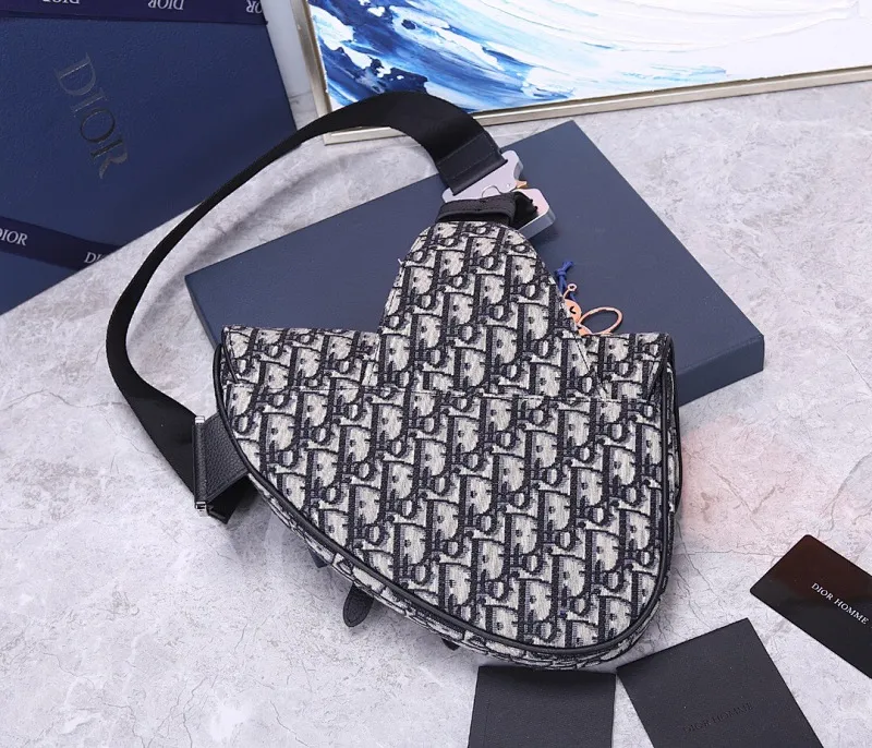 All categories 💚 Top version men’s bags 💚 DIOR 2025 official website new DIOR crossbody bag