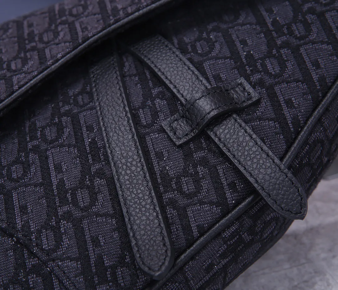 All categories 💚 Top version men’s bags 💚 DIOR 2025 official website new DIOR crossbody bag