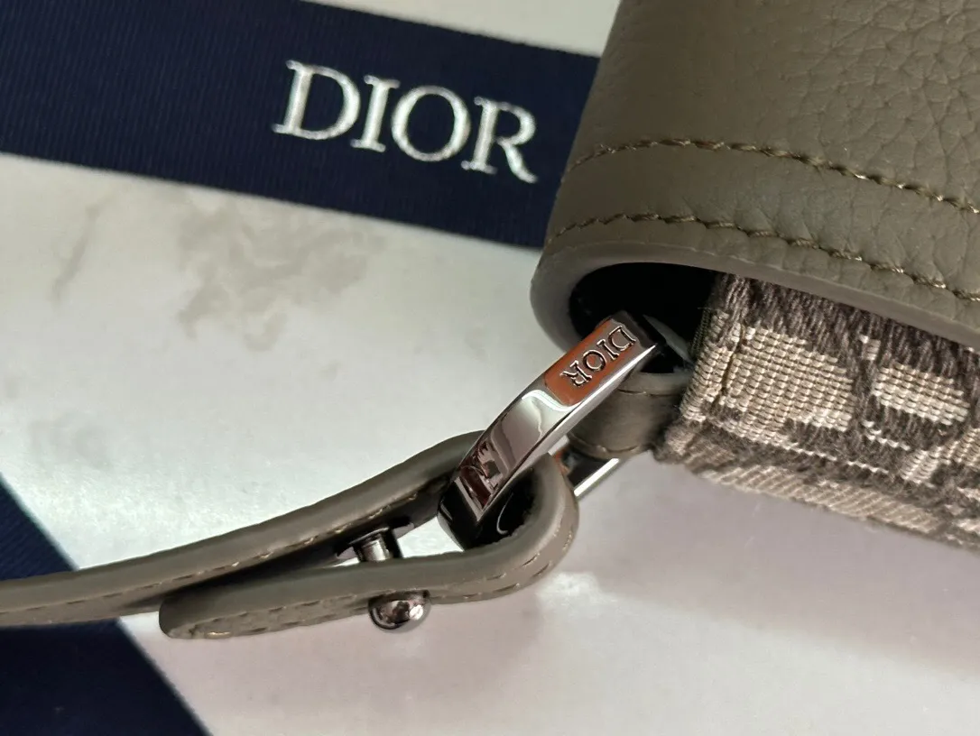 All categories 💚 Top version men’s bags 💚 DIOR 2025 official website new DIOR crossbody bag