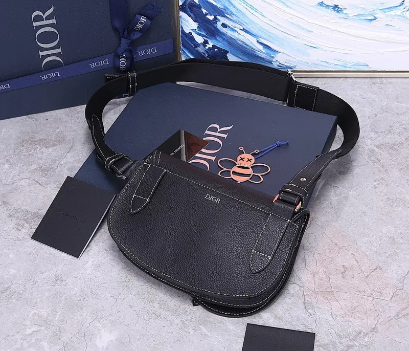 All categories 💚 Top version men’s bags 💚 DIOR 2025 official website new DIOR crossbody bag