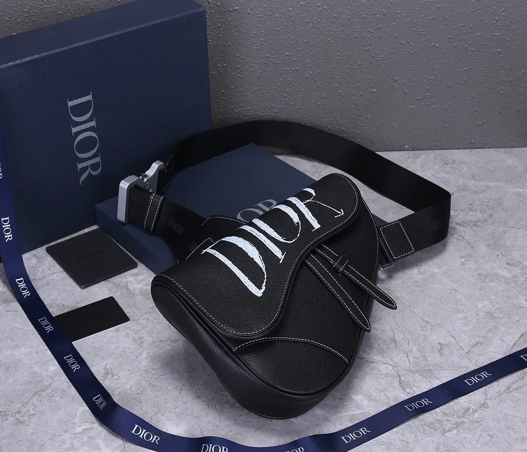 All categories 💚 Top version men’s bags 💚 DIOR 2025 official website new DIOR crossbody bag