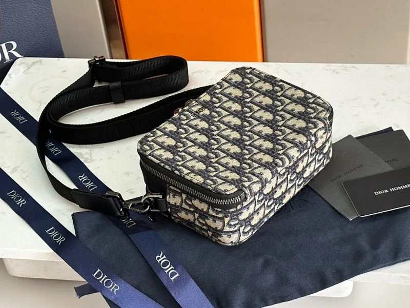 All categories 💚 Top version men’s bags 💚 DIOR 2025 official website new DIOR crossbody bag