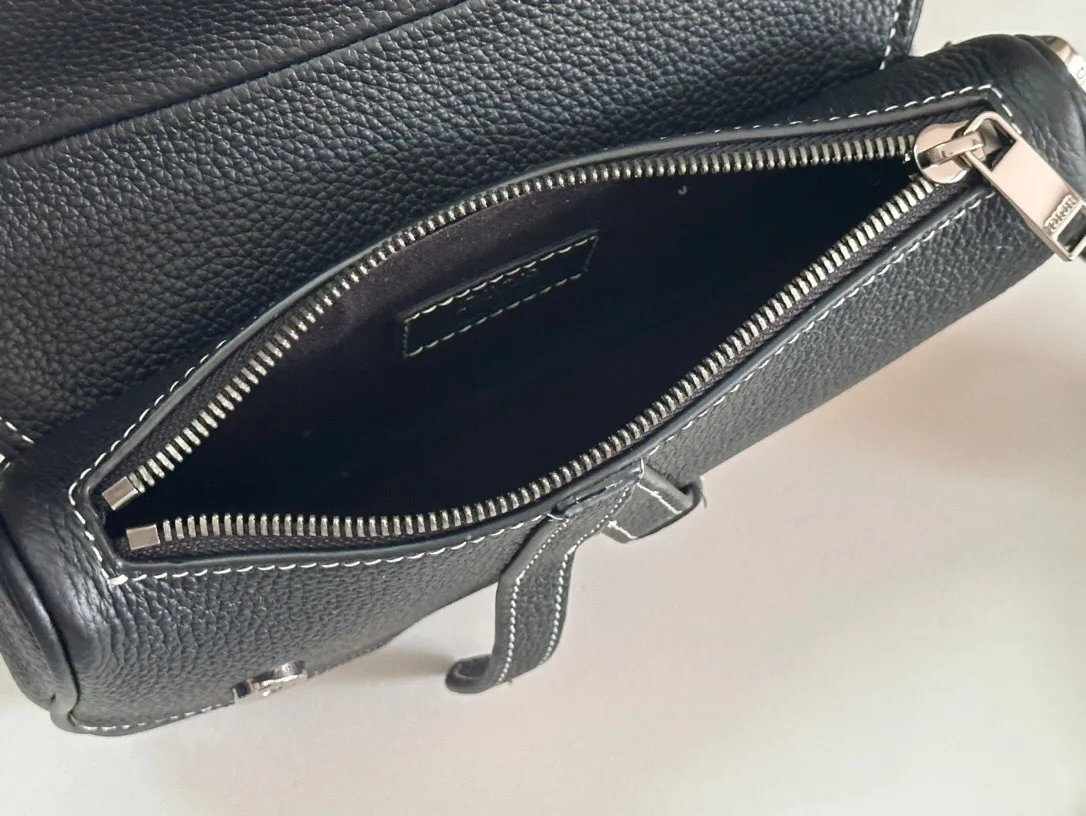 All categories 💚 Top version men’s bags 💚 DIOR 2025 official website new DIOR crossbody bag
