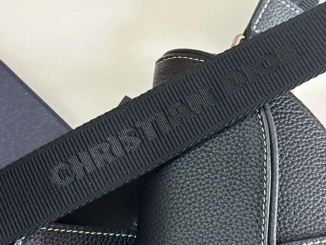 All categories 💚 Top version men’s bags 💚 DIOR 2025 official website new DIOR crossbody bag