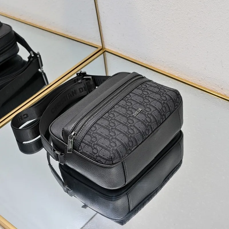 All categories 💚 Top version men’s bags 💚 DIOR 2025 official website new DIOR crossbody bag