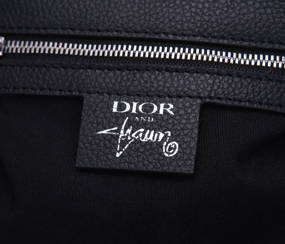 All categories 💚 Top version men’s bags 💚 DIOR 2025 official website new DIOR crossbody bag