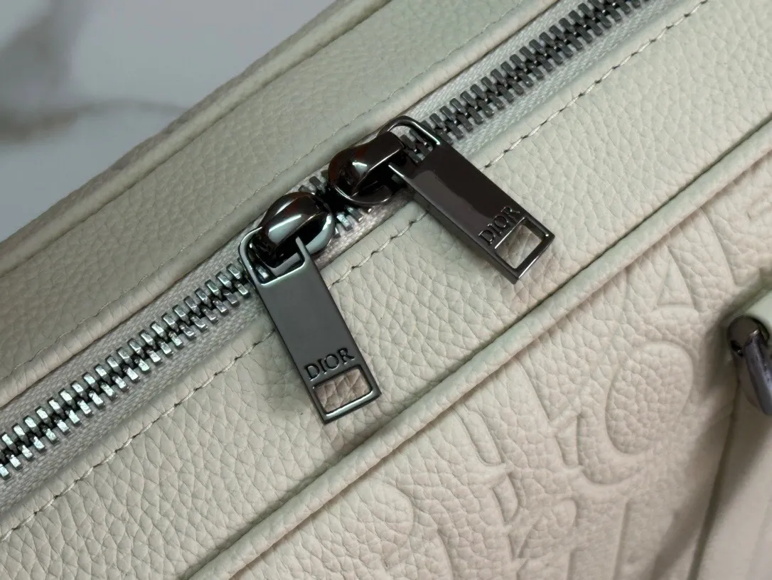 All categories 💚 Top version men’s bags 💚 DIOR 2025 official website new DIOR briefcase