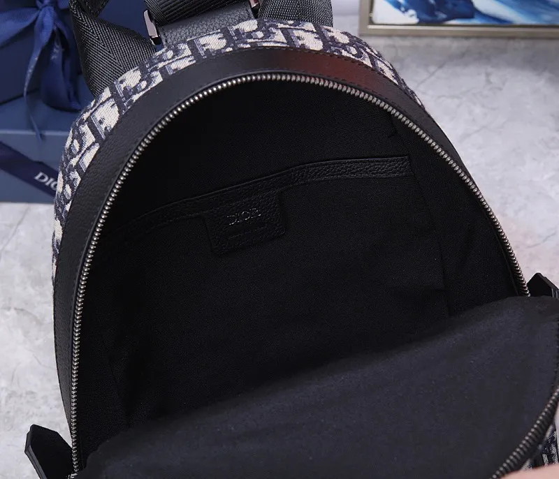 All categories 💚 Top version men’s bags 💚 DIOR 2025 official website new DIOR crossbody bag