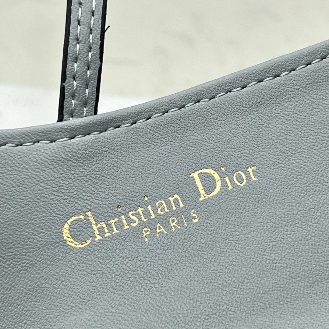 All Categories Official Website "Brand Women's Bags" Women's Bags 💙 DIOR 2025 New DIOR Crossbody Bag