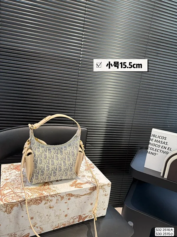 All categories Official website "Brand Women's Bags" Women's Bags 💙 DIOR 2025 new DIOR armpit bag