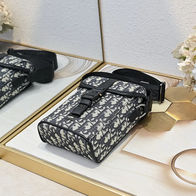 All Categories Official Website "Brand Women's Bags" Women's Bags 💙 DIOR 2025 New DIOR Crossbody Bag