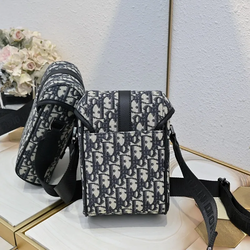 All Categories Official Website "Brand Women's Bags" Women's Bags 💙 DIOR 2025 New DIOR Crossbody Bag