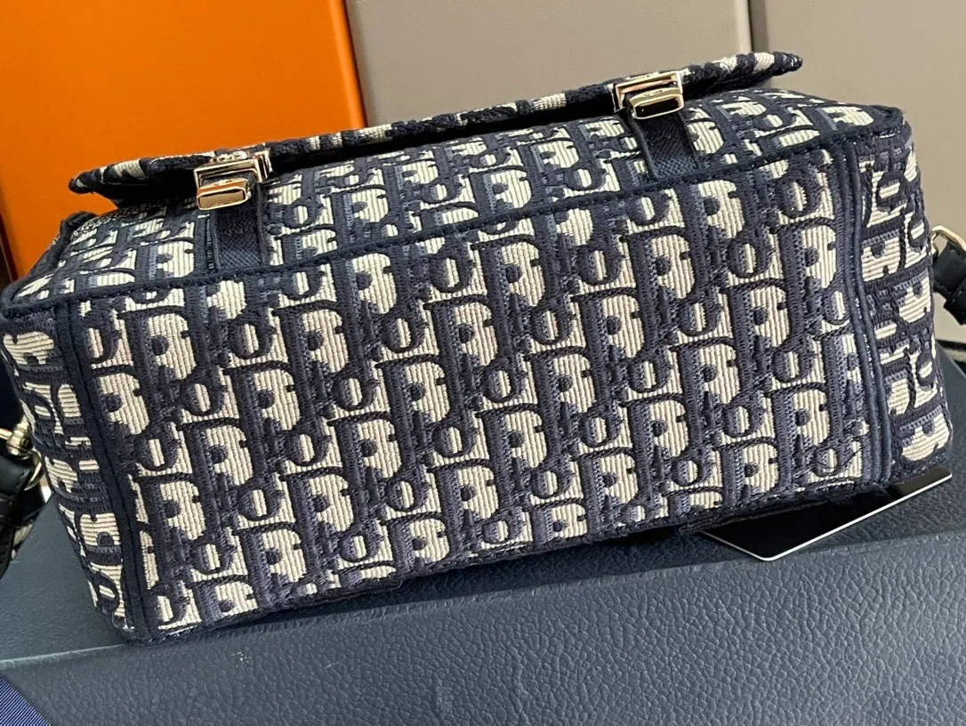 All Categories Official Website "Brand Women's Bags" Women's Bags 💙 DIOR 2025 New DIOR Crossbody Bag
