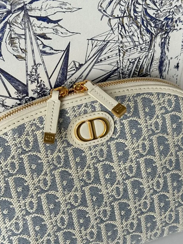 All Categories Official Website "Brand Women's Bags" Women's Bags 💙 DIOR 2025 New Dior Cosmetic Bag