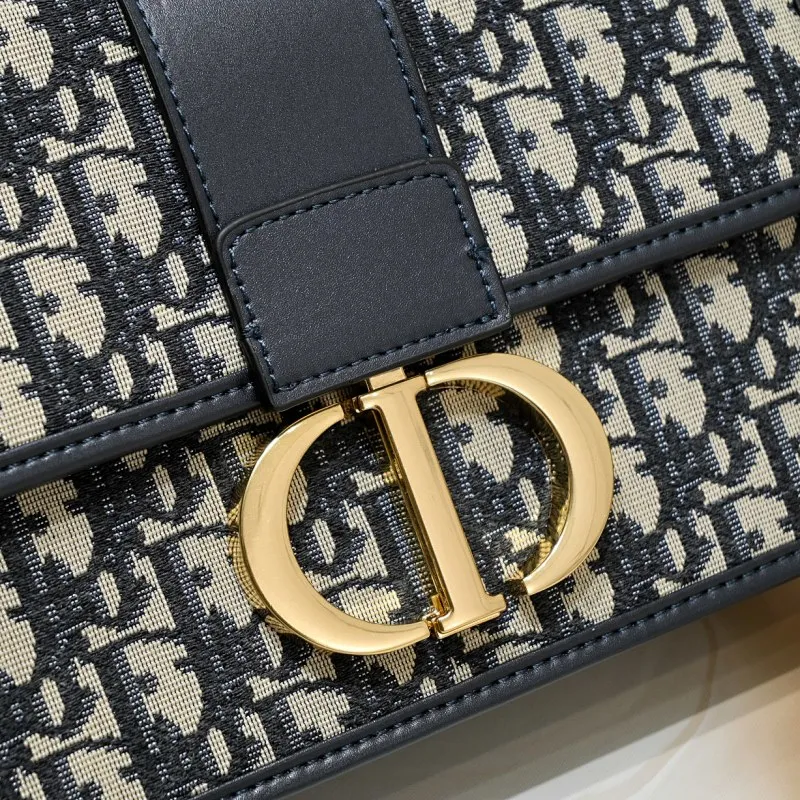 All Categories Official Website "Brand Women's Bags" Women's Bags 💙 DIOR 2025 New DIOR Crossbody Bag
