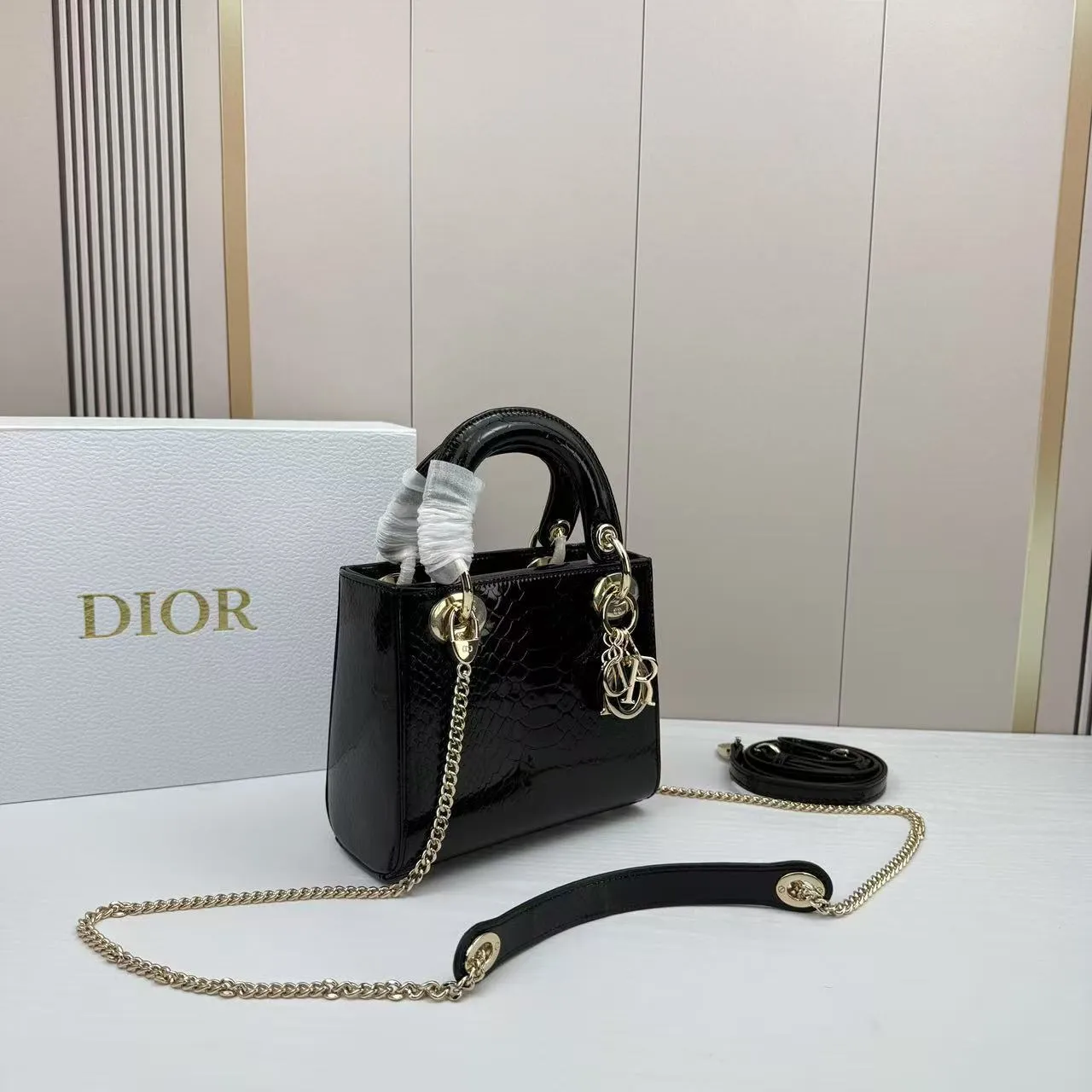 All Categories Official Website "Brand Women's Bags" Women's Bags 💙 DIOR 2026 New DIOR Crossbody Bag