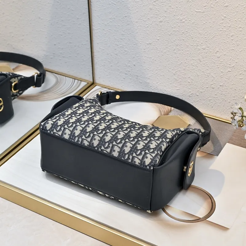 All Categories Official Website "Brand Women's Bags" Women's Bags 💙 DIOR 2025 New DIOR Crossbody Bag