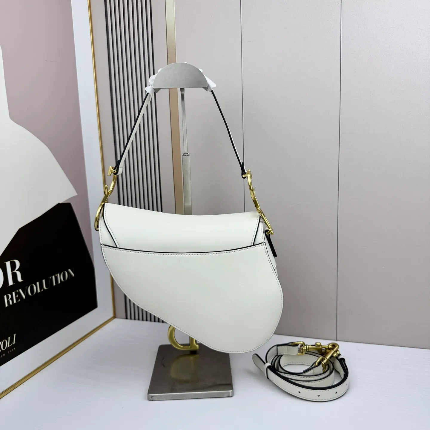 All categories Official website "Brand Women's Bags" Women's Bags 💙 DIOR DIOR 2026 new crossbody shoulder bag