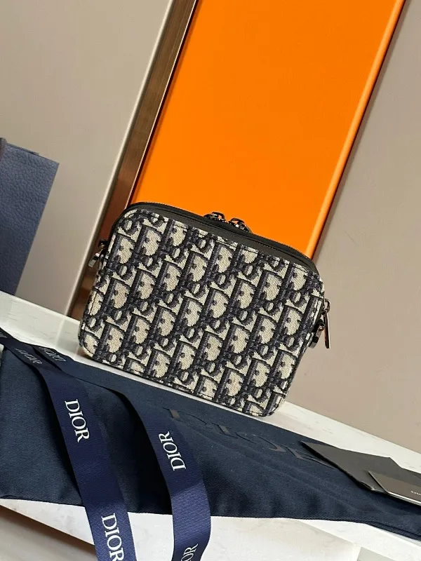 All Categories Official Website "Brand Women's Bags" Women's Bags 💙 DIOR 2025 New DIOR Crossbody Bag