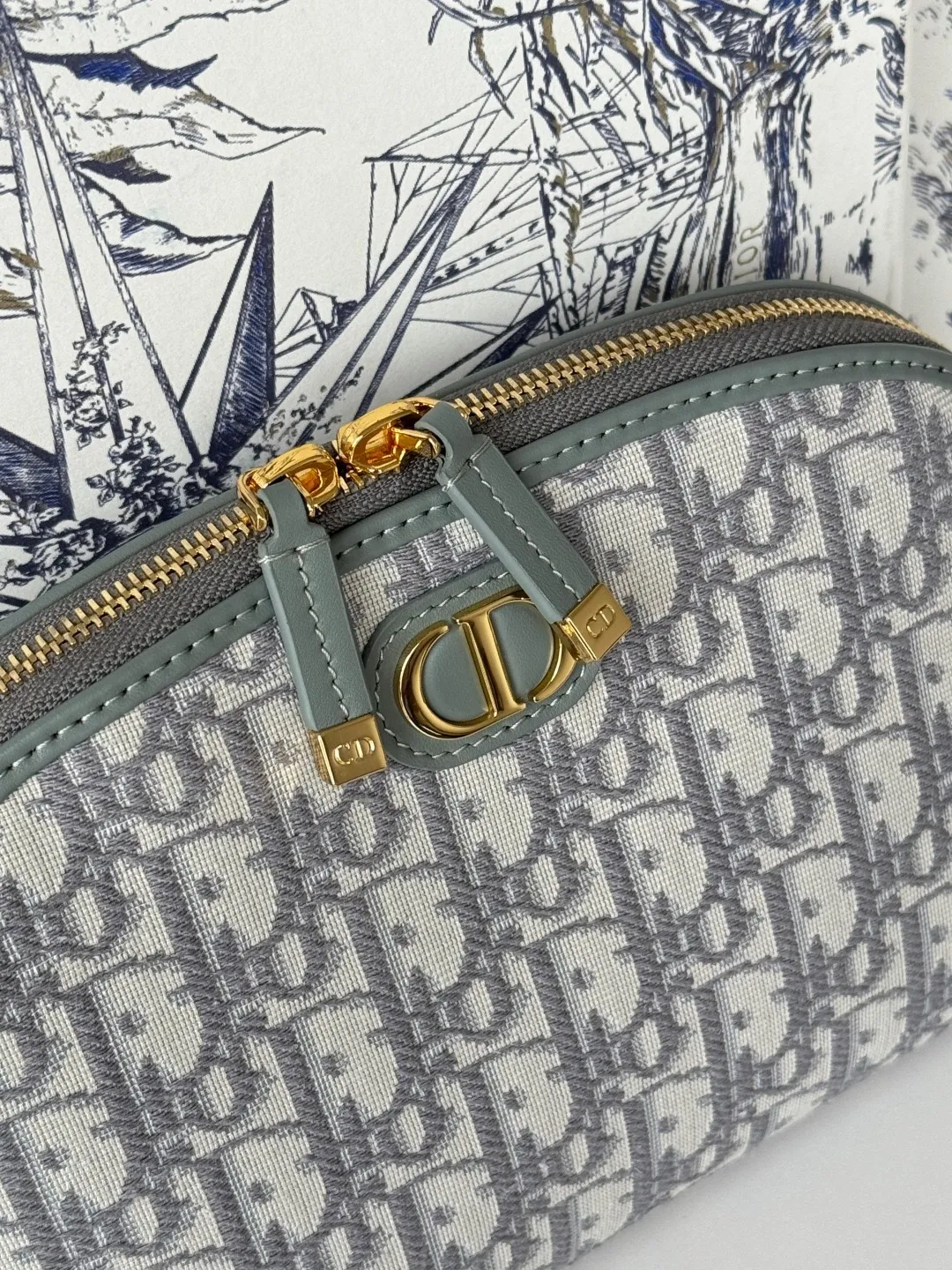 All Categories Official Website "Brand Women's Bags" Women's Bags 💙 DIOR 2025 New Dior Cosmetic Bag