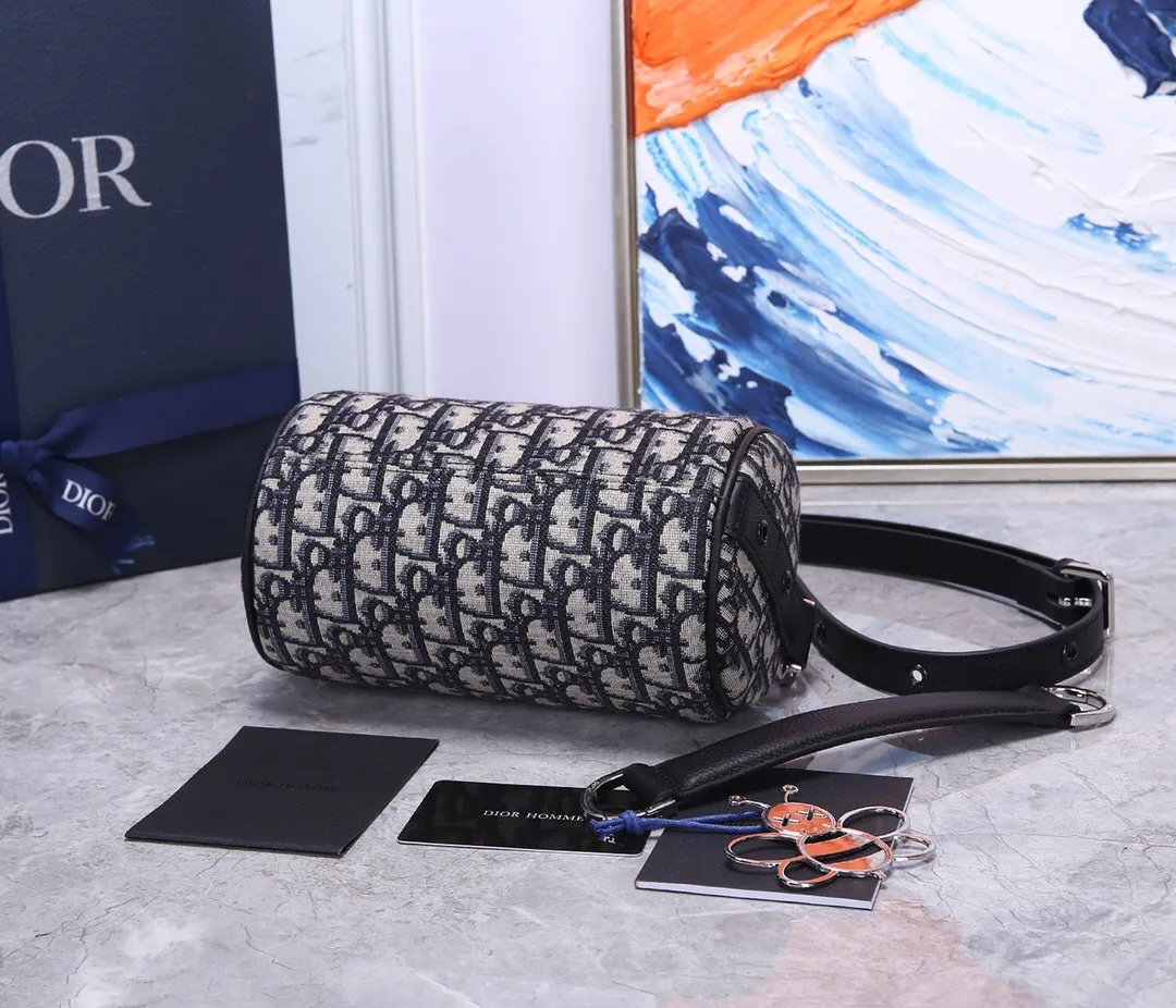 All Categories Official Website "Brand Women's Bags" Women's Bags 💙 DIOR 2025 New DIOR Crossbody Bag
