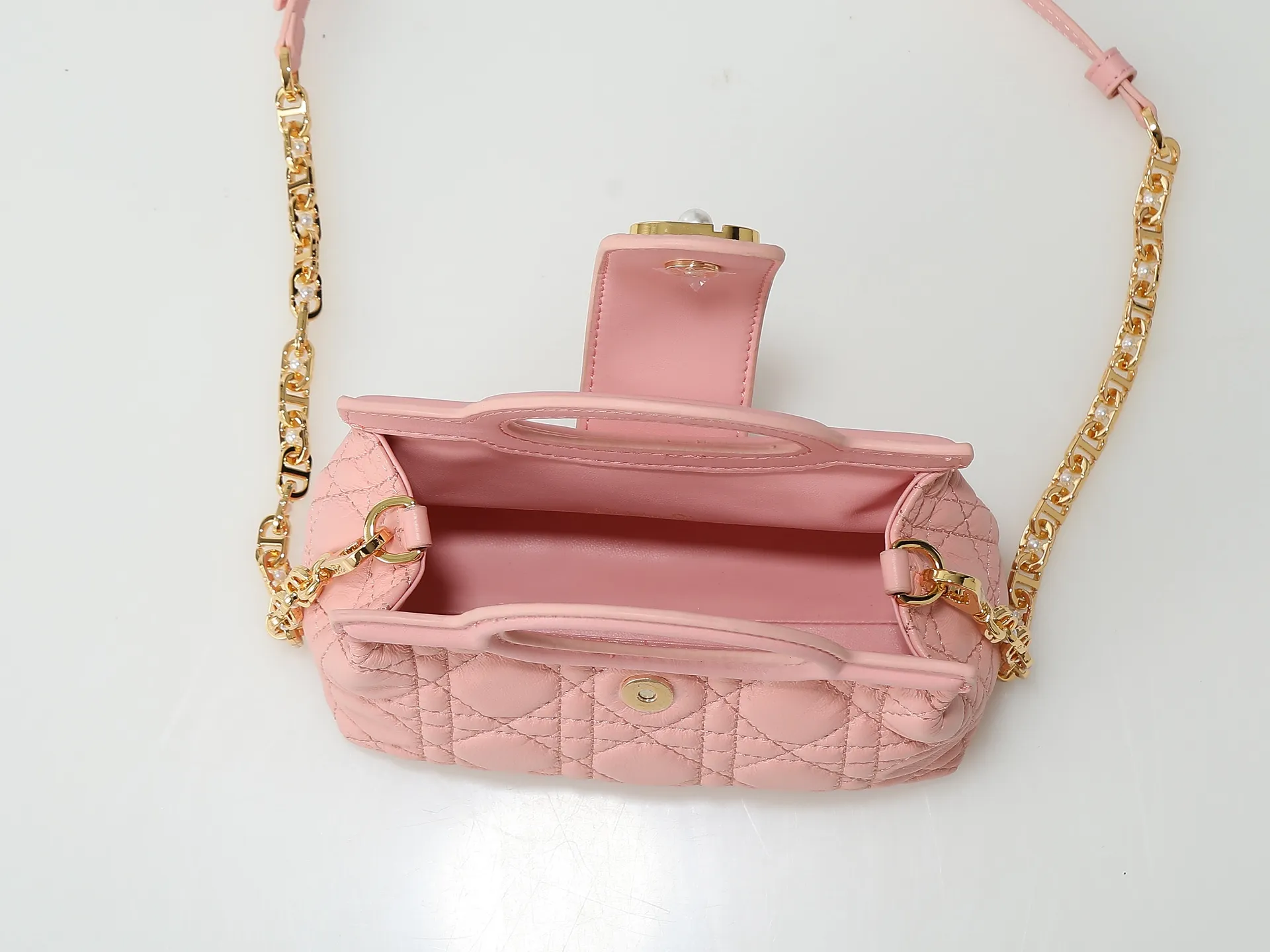 All Categories Official Website "Brand Women's Bags" Women's Bags 💙 DIOR 2026 New DIOR Crossbody Bag