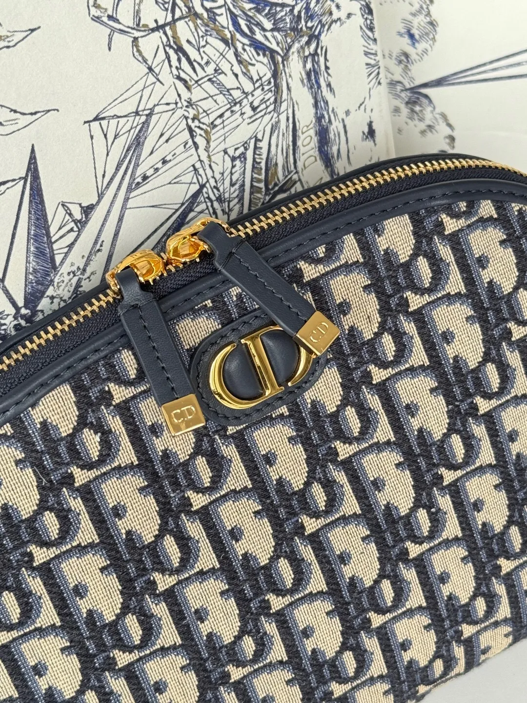 All Categories Official Website "Brand Women's Bags" Women's Bags 💙 DIOR 2025 New Dior Cosmetic Bag