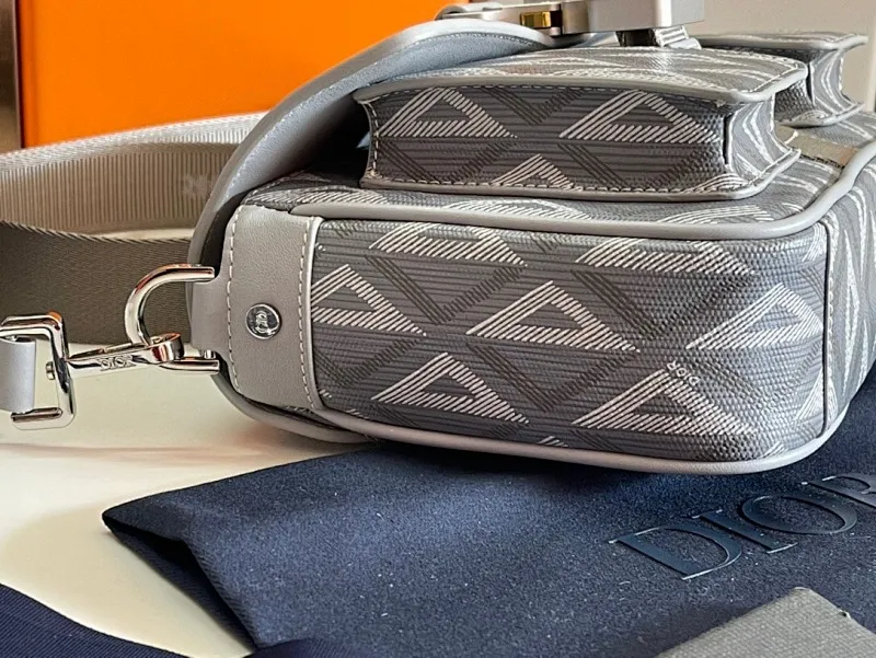 All Categories Official Website "Brand Women's Bags" Women's Bags 💙 DIOR 2025 New DIOR Crossbody Bag
