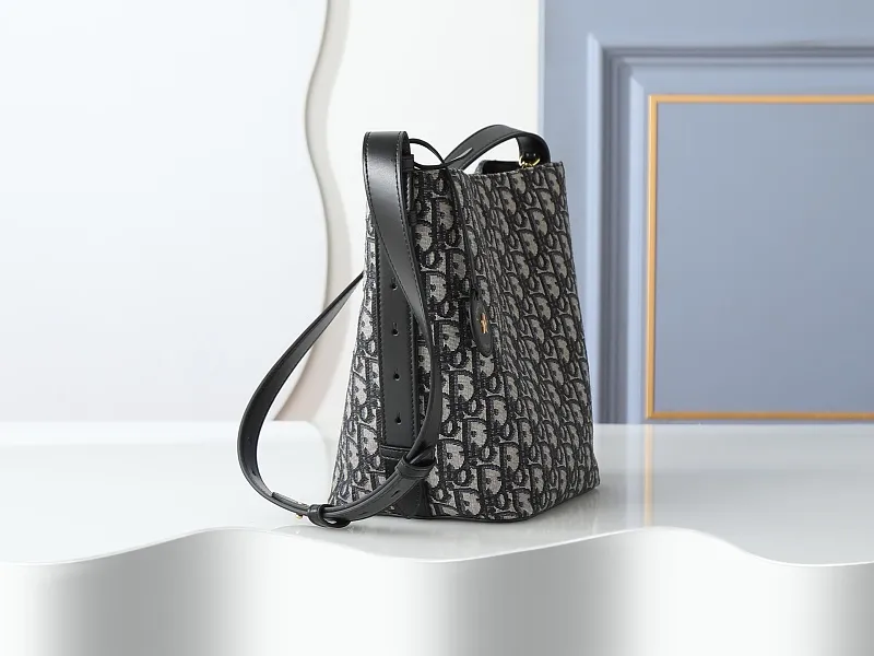 All Categories Official Website "Brand Women's Bags" Women's Bags 💙 DIOR 2026 New DIOR Crossbody Bag