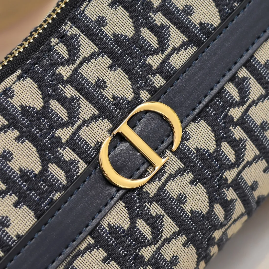 All Categories Official Website "Brand Women's Bags" Women's Bags 💙 DIOR 2026 New DiorMiss Caro Mini One-Shoulder Dumpling Bag
