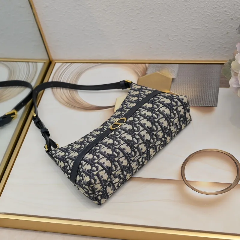 All Categories Official Website "Brand Women's Bags" Women's Bags 💙 DIOR 2026 New DiorMiss Caro Mini One-Shoulder Dumpling Bag