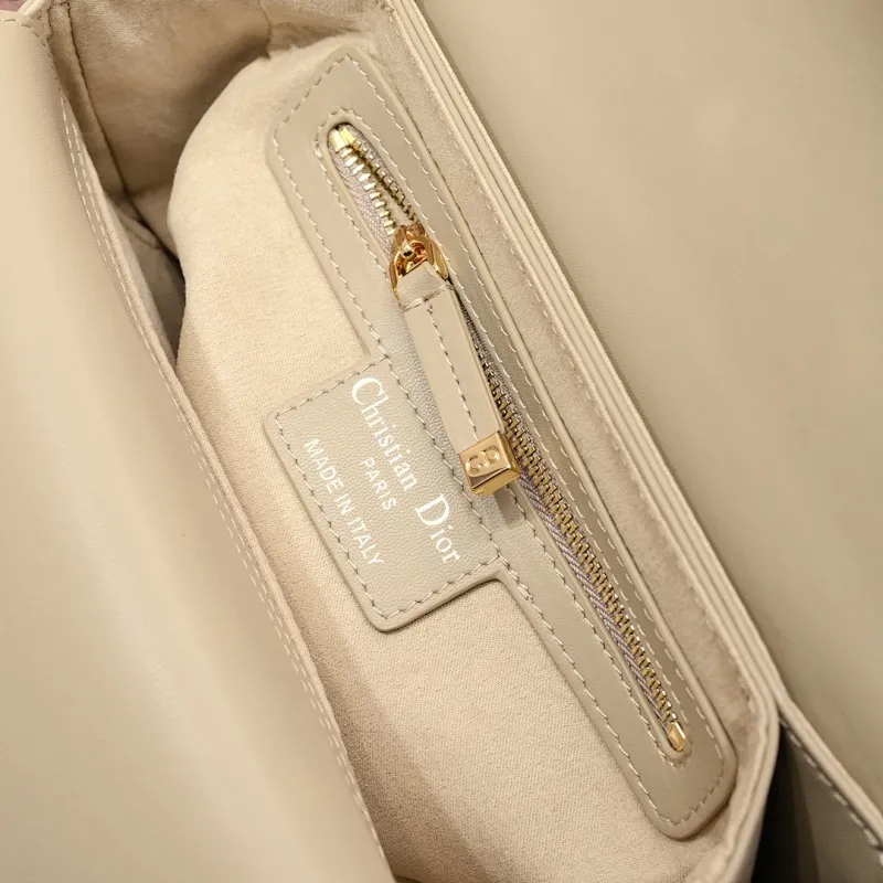 All Categories Official Website "Brand Women's Bags" Women's Bags 💙 DIOR 2025 New DIOR Crossbody Bag