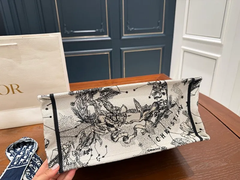 All Categories Official Website "Brand Women's Bags" Women's Bags 💙 DIOR 2025 New DIOR Handbags