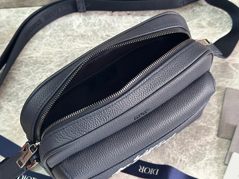 All Categories Official Website "Brand Women's Bags" Women's Bags 💙 DIOR 2025 New DIOR Crossbody Bag