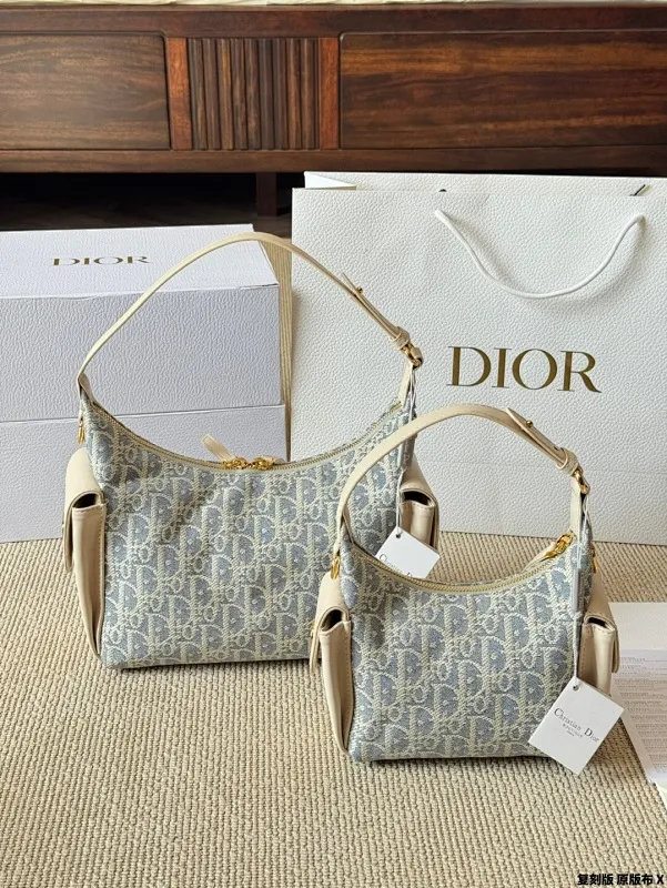 All categories Official website "Brand Women's Bags" Women's Bags 💙 DIOR 2025 new DIOR armpit bag