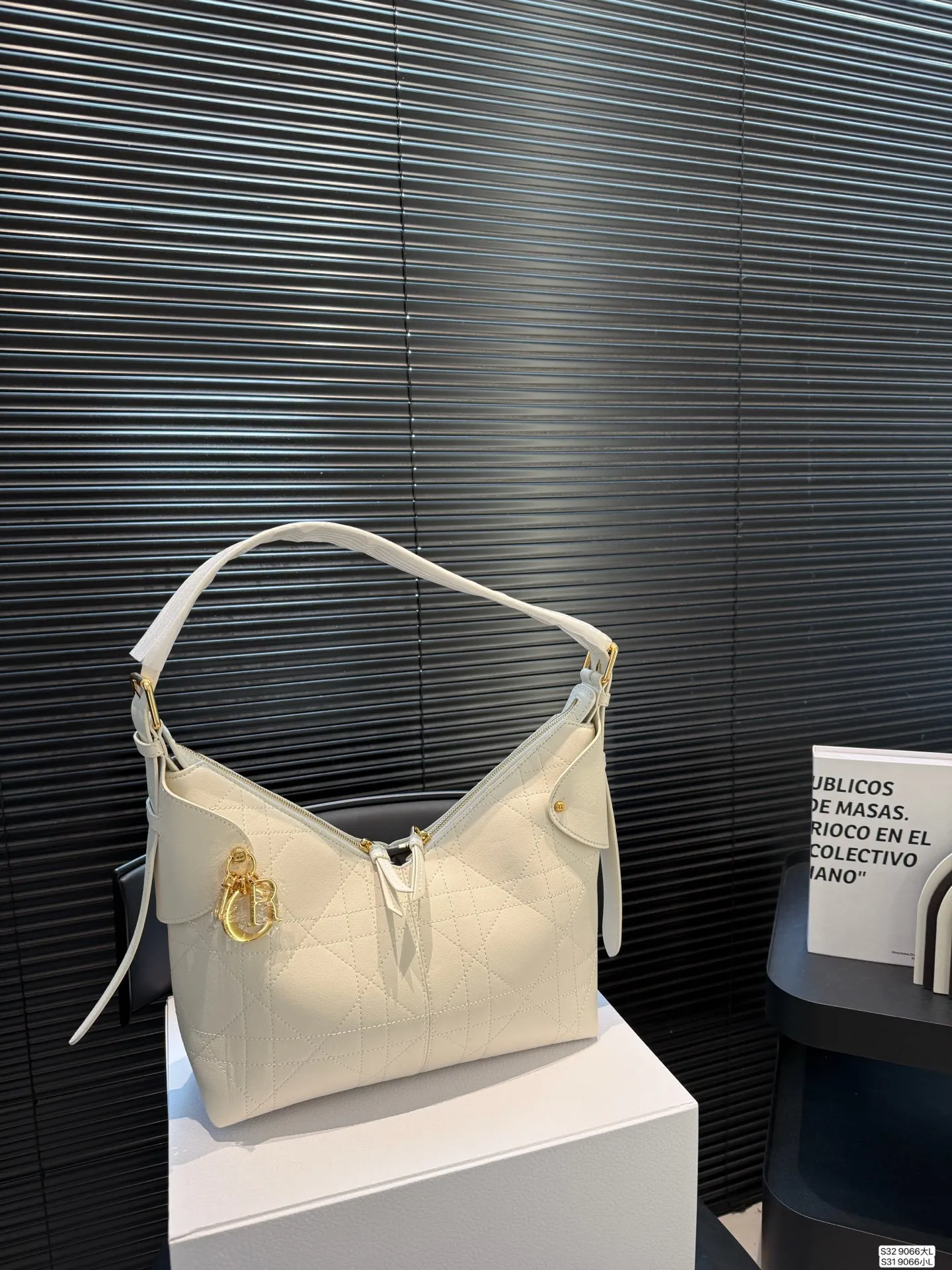 All categories Official website "Brand Women's Bags" Women's Bags 💙 DIOR 2025 new DIOR armpit bag