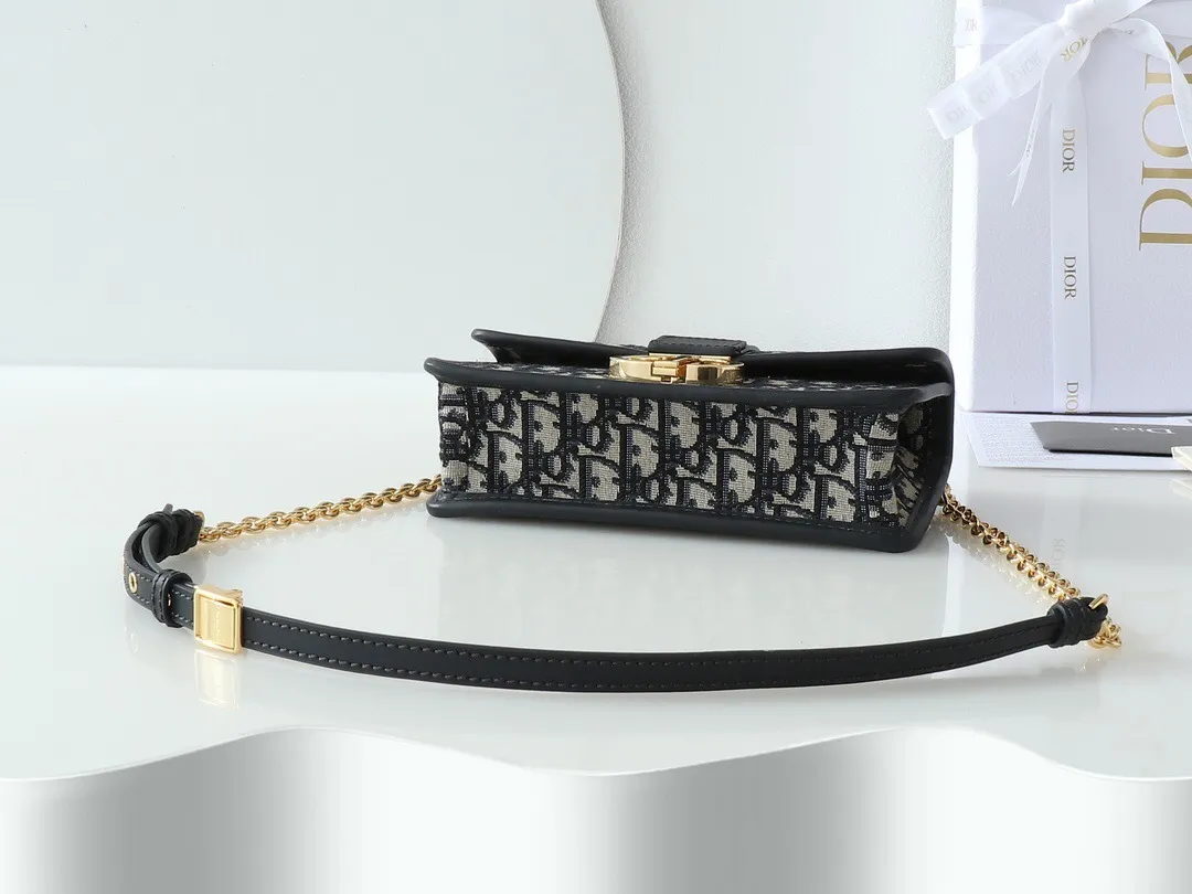 All Categories Official Website "Brand Women's Bags" Women's Bags 💙 DIOR 2025 New DIOR Crossbody Bag