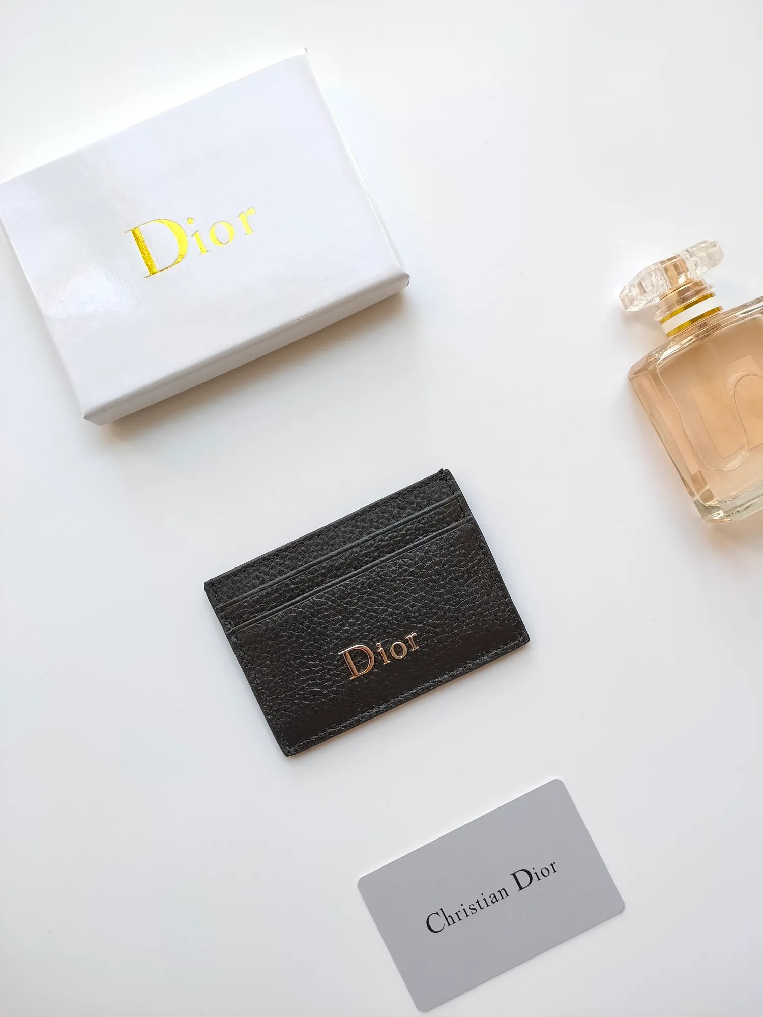 💰90 Dior new products are shipped👉Dior genuine pickup bag🎀Cow leather credit card holder, original one-to-one hardware, copied details😋Style number: C139😎Size: 10.5×7.5cm