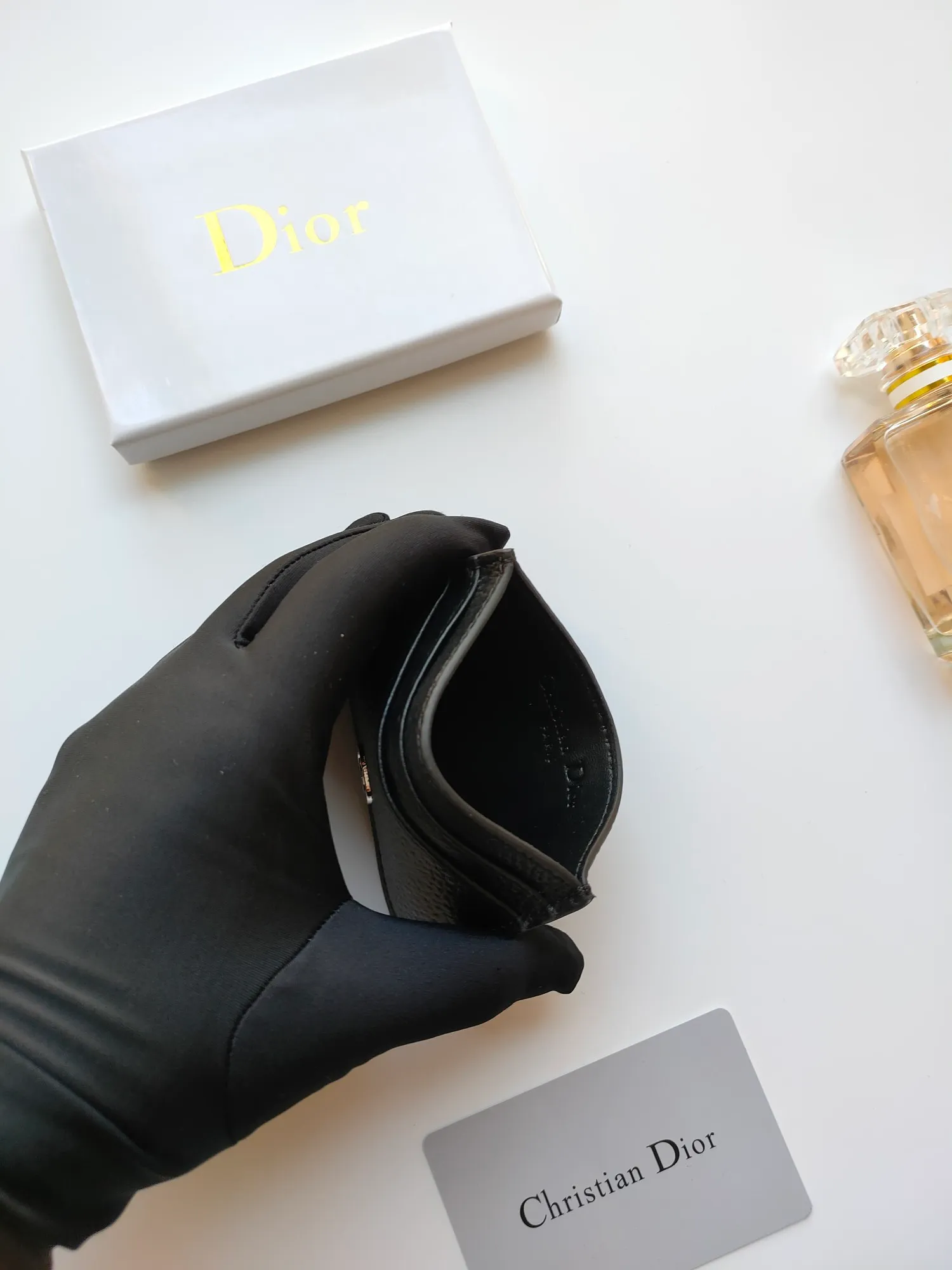 💰90 Dior new products are shipped👉Dior genuine pickup bag🎀Cow leather credit card holder, original one-to-one hardware, copied details😋Style number: C139😎Size: 10.5×7.5cm